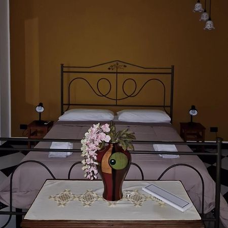 Mediterraneo B&B Montalbano  Bagian luar foto