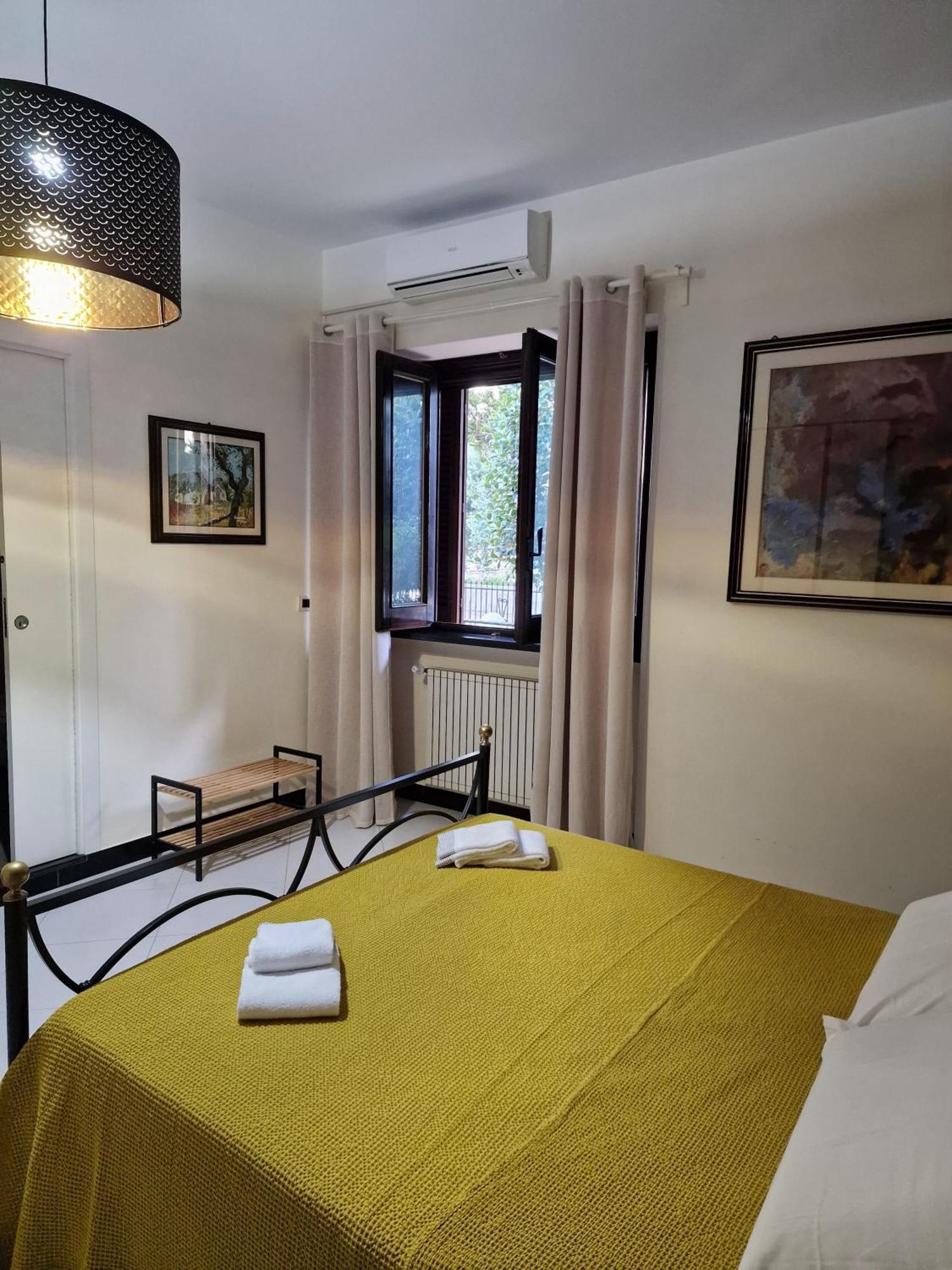 Mediterraneo B&B Montalbano  Bagian luar foto